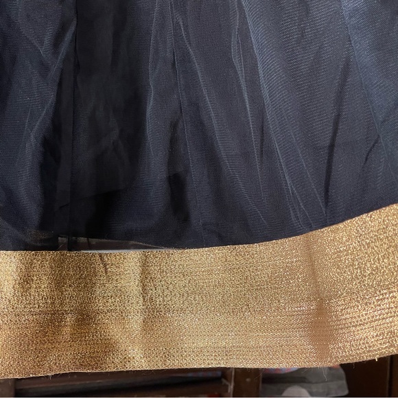 Heavy work Elegant Net Kurta set for Women - Picture 9 of 17